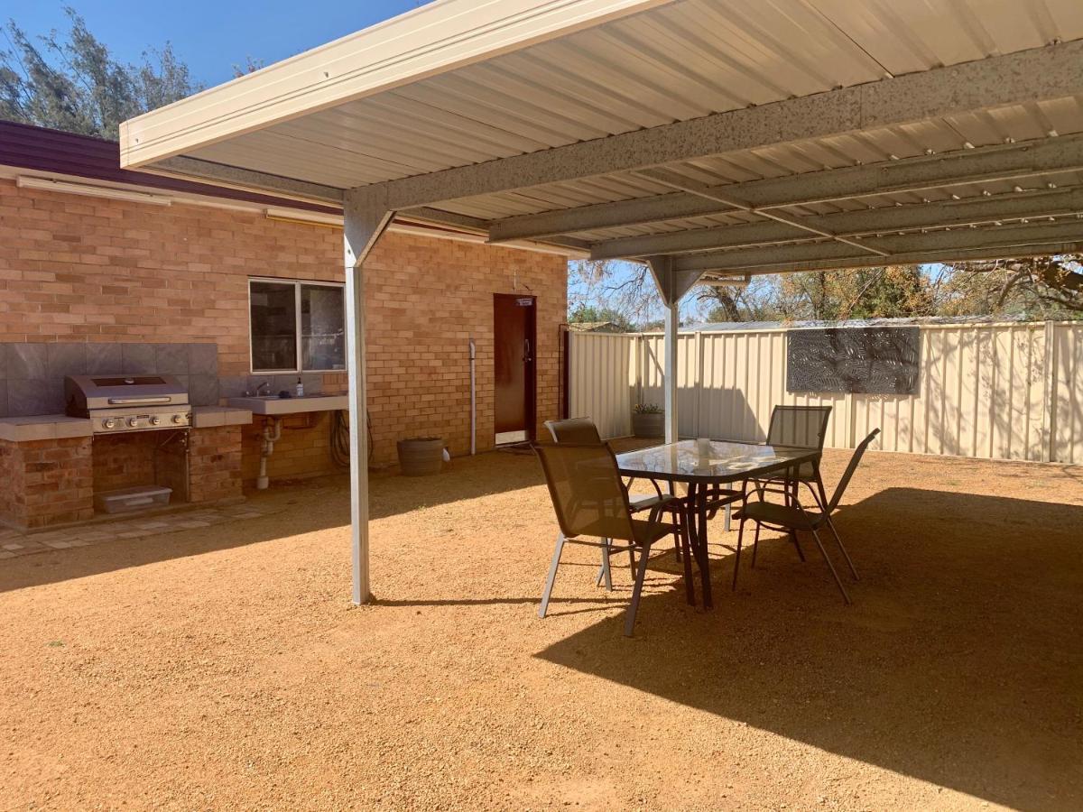 Gilgandra Motel Exterior foto